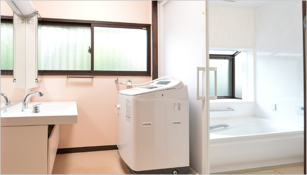 ゆとりある入浴動線とバリアフリー設計