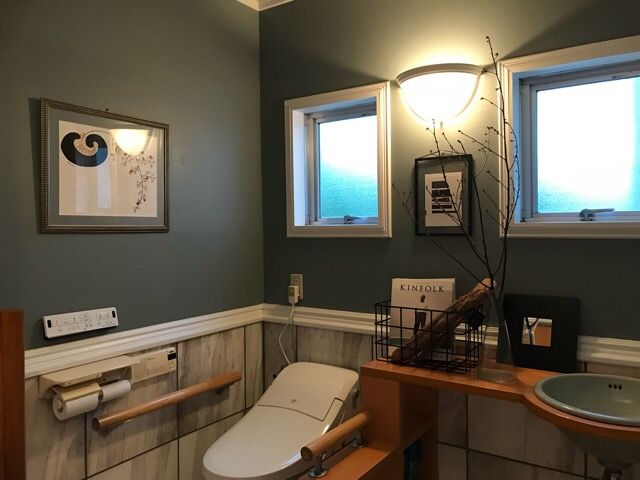 020F89D9-FC7A-4F93-9004-68938E4F97B6