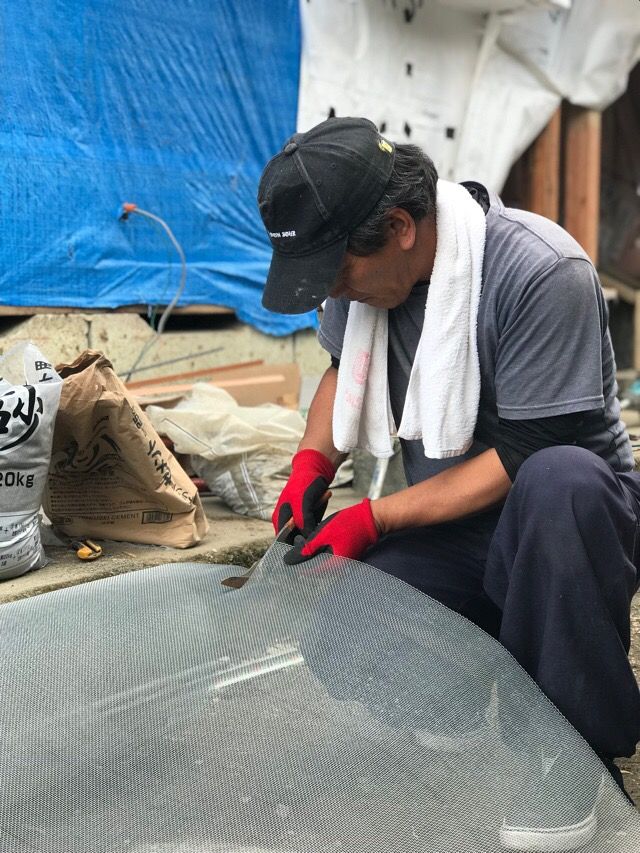 穴を塞ぐシゴト