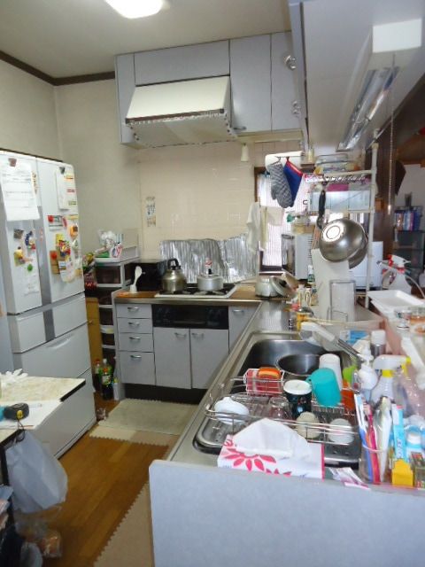 キッチンを愛に変えるリフォーム　築２０年　高根沢町　￥２００万円～