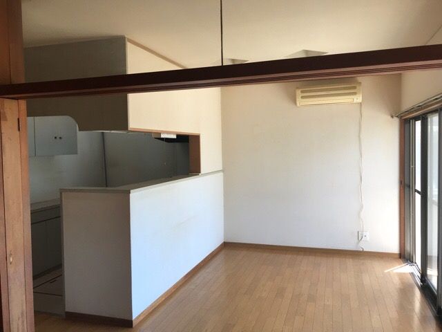 ECA92768-CA5F-4783-86FE-57D08C16CD85