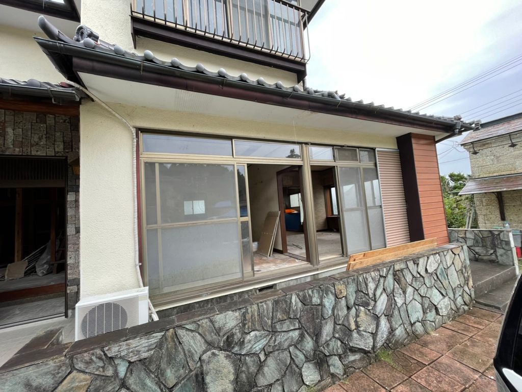 blog『ボヤ騒ぎも想い出に　フルスケルトンリノベーション現場より』