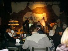 ☆-夜はﾗｲﾌﾞﾊｳｽへ♪princeのｶﾊﾞｰを演ってました★